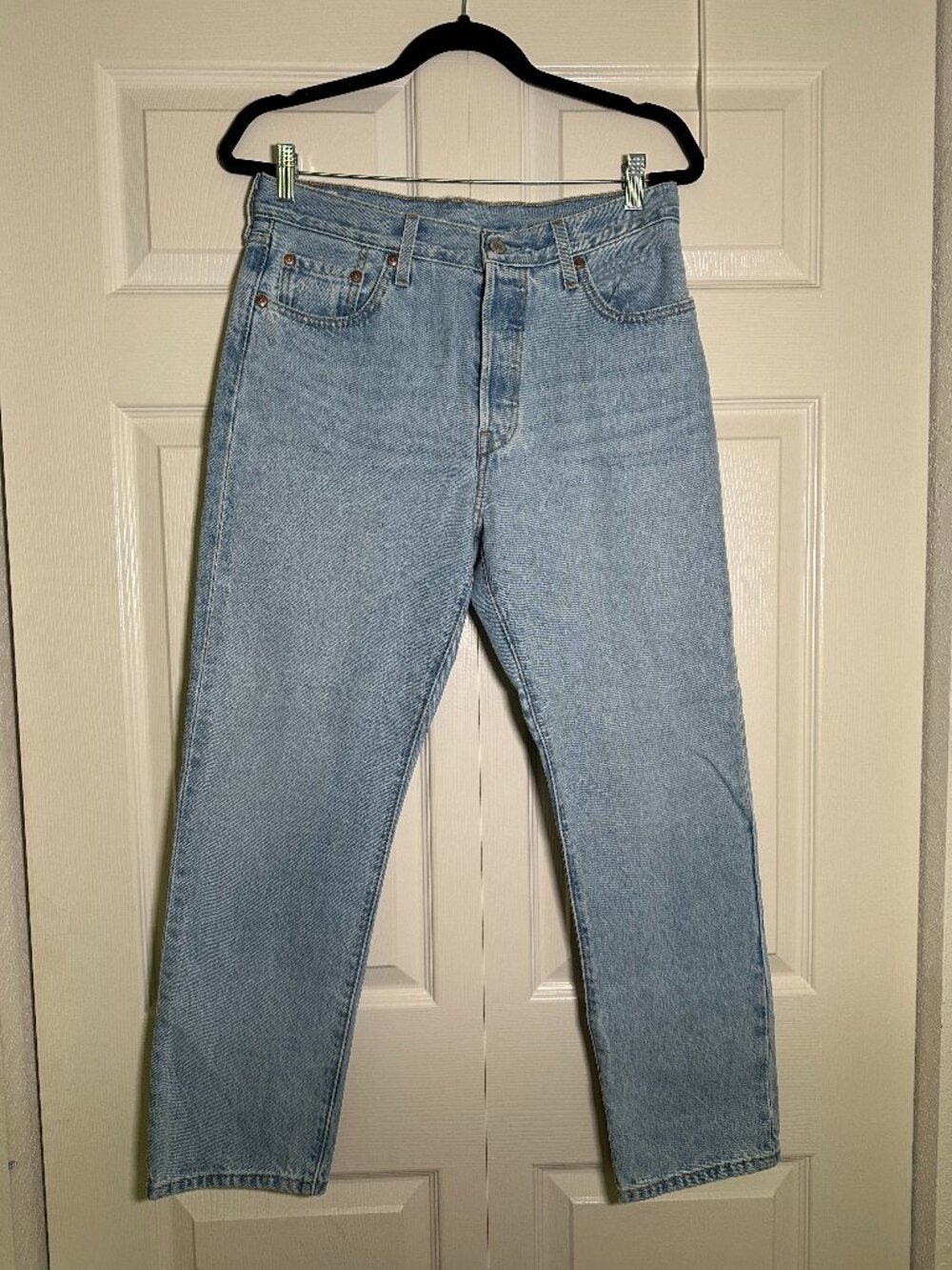 NWT Levi's Women's Original Cropped Sz 8 W29 L28 100% Cotton Light Wash